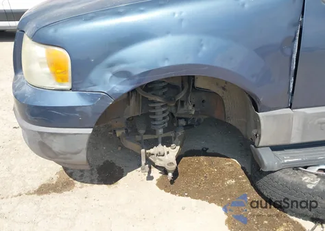 2003 Ford Expedition Xlt z USA, uszkodzony, nr VIN 1FMPU15L33LA83305